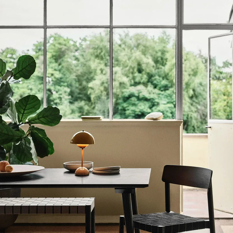 ヴィンテージ風 フラワー テーブルランプ